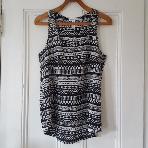 Aztec B&W Tank - Picture 1 of 3